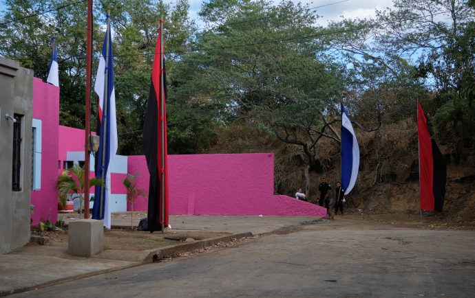 Dictadura erige “monumento al crimen contra la libertad de prensa”