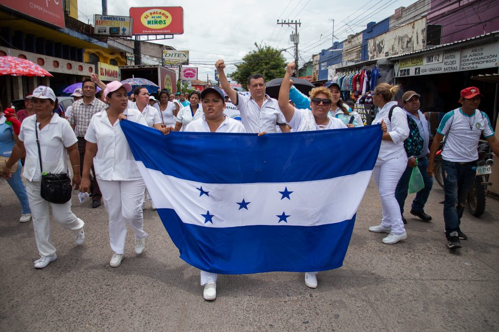 HONDURAS, militares en lugar de médicos