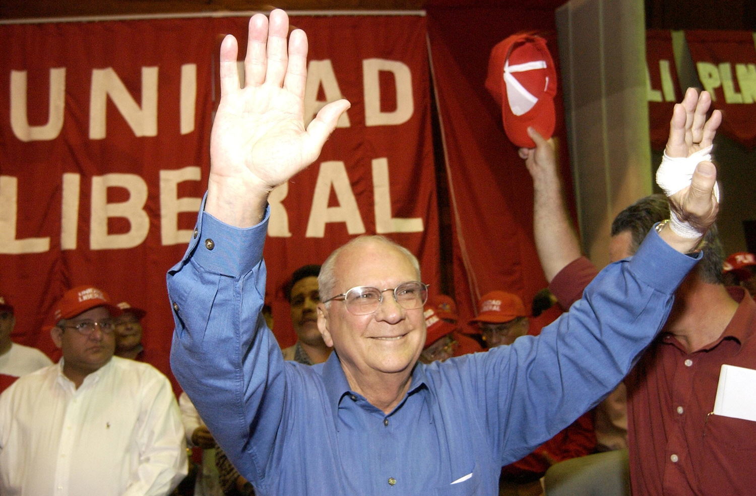 Fallece el expresidente Enrique Bolaños, el último mandatario de la democracia