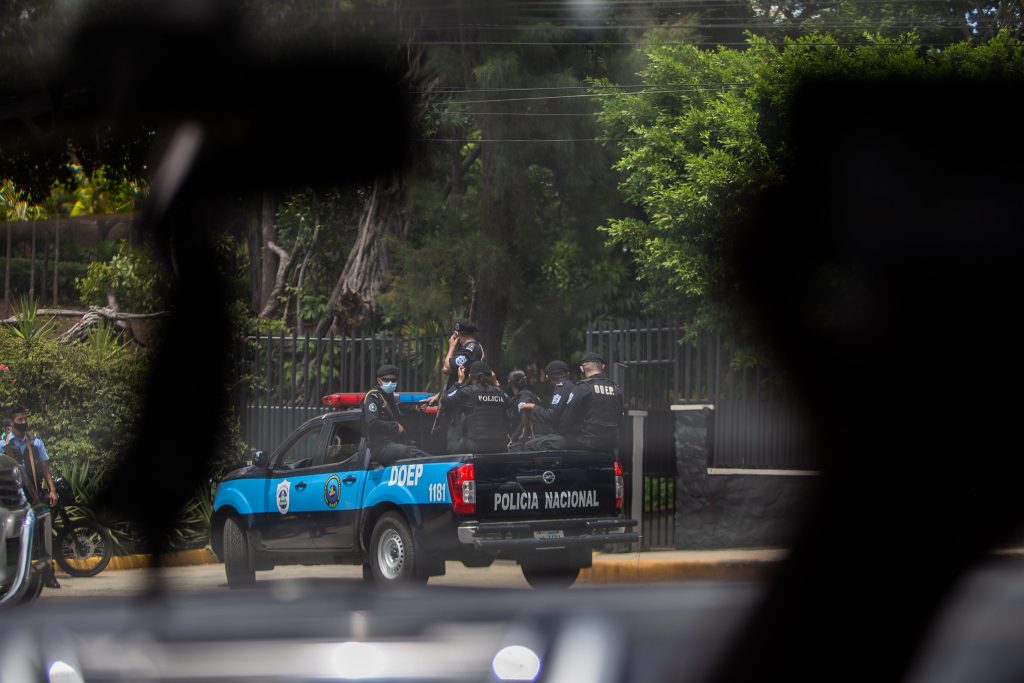 Cacería Ortega-Murillo continúa con los exguerrilleros históricos Hugo Torres y Dora María