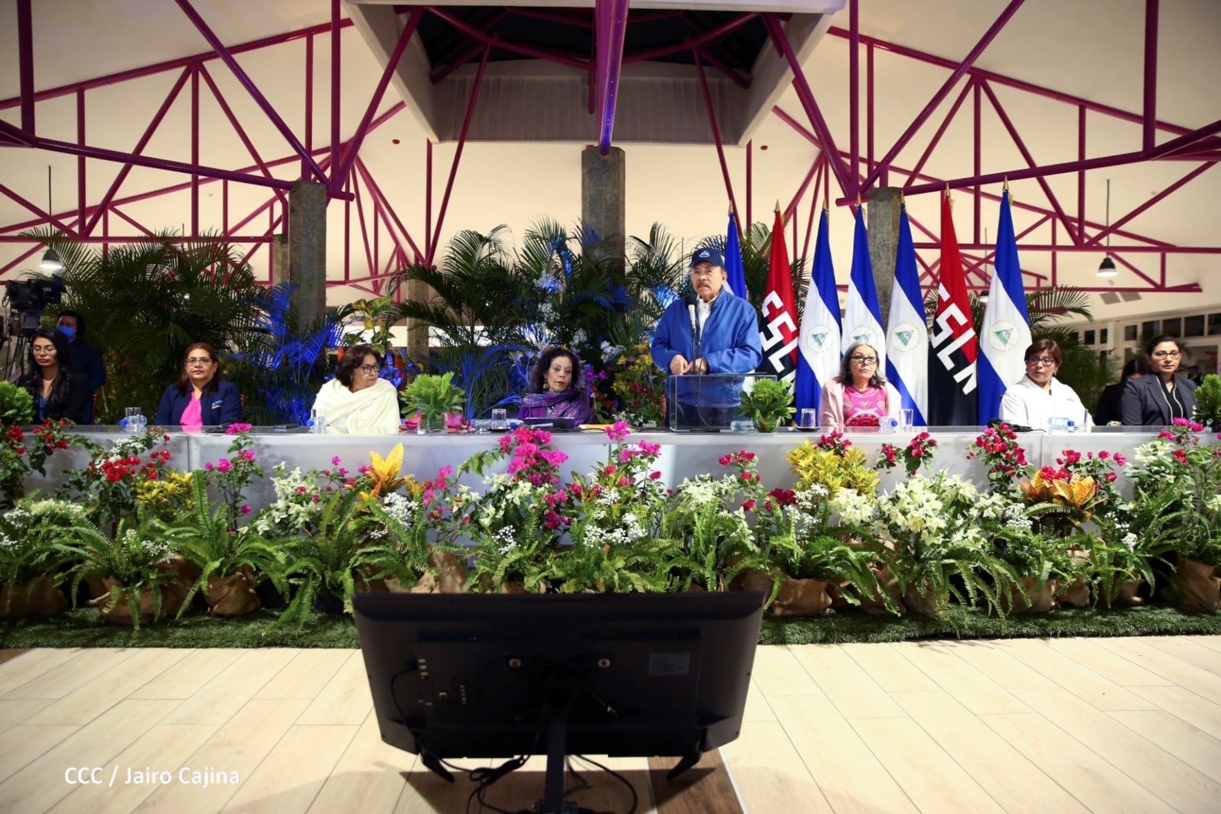 Las promesas electorales recurrentes de Ortega: “mujeres protagonistas”