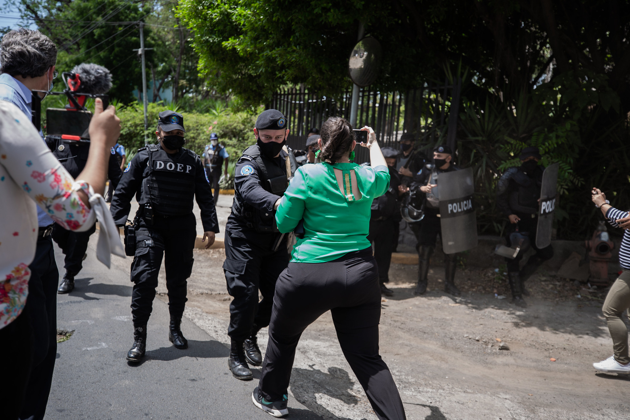 Oposición desde la clandestinidad: Liderazgos seguirán