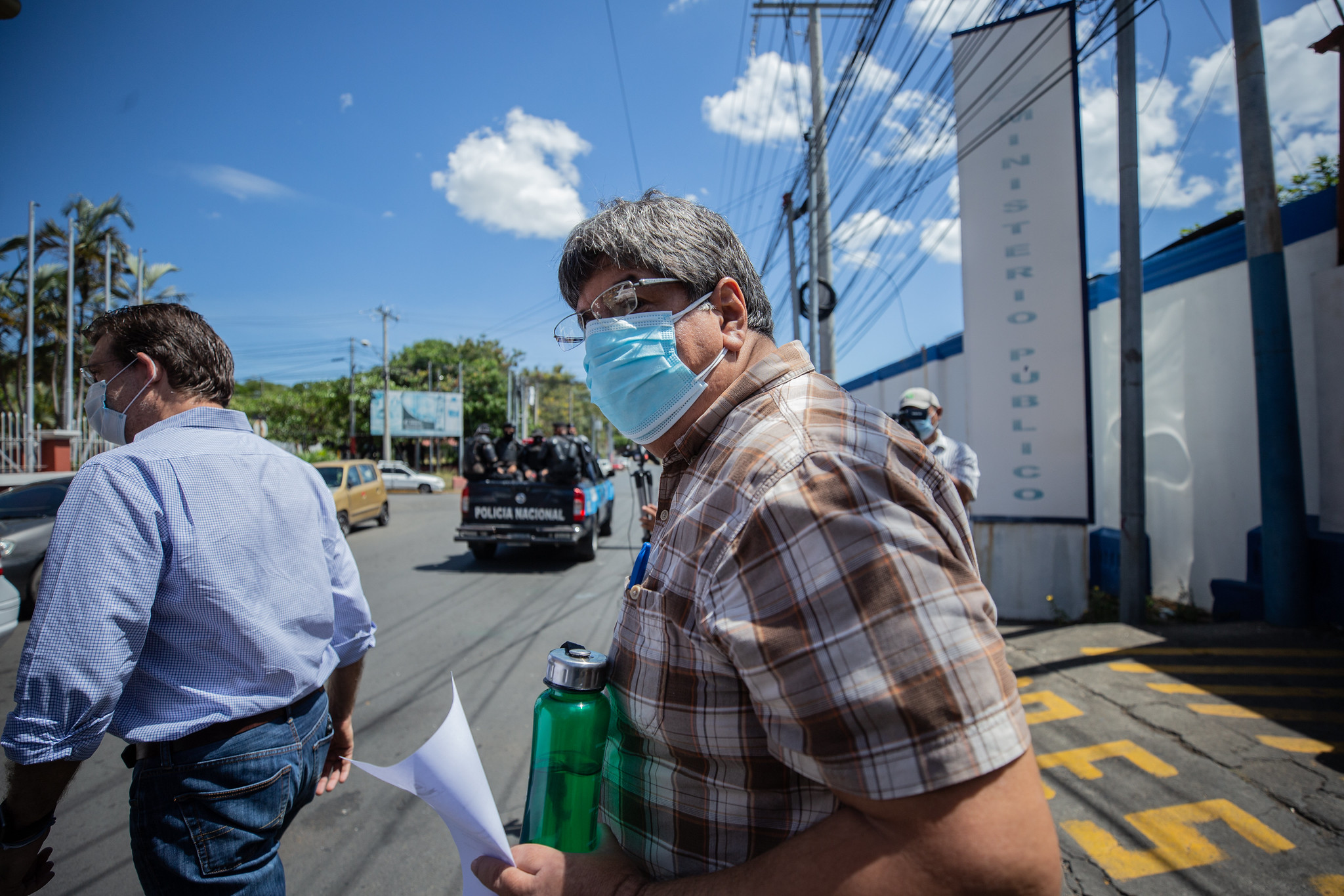 La abusiva trayectoria de Manuel Rugama, el fiscal que entrevista con saña a periodistas