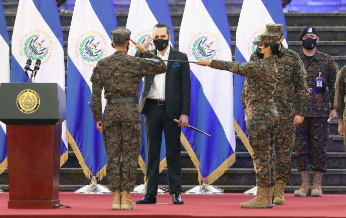 Bukele dobla apuesta por el Ejército salvadoreño