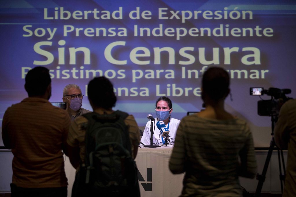 Régimen no deja de “atacar” al periodismo independiente: 185 reporteros se han exiliado desde 2018