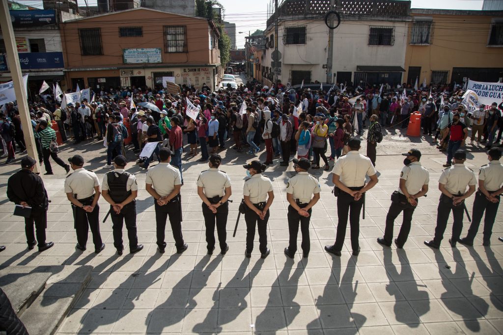 Guatemala ante el bicentenario: El dominio de la corrupción y la impunidad