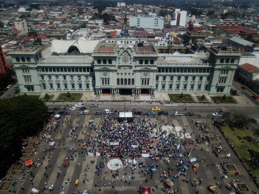 Guatemala ante el bicentenario: El dominio de la corrupción y la impunidad