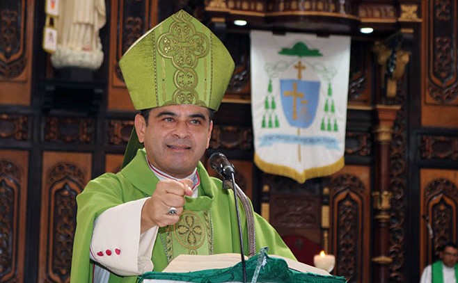 Dictadura Ortega-Murillo abre “investigación” contra obispo Álvarez