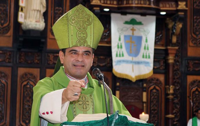 Obispo Álvarez: “Nicaragua sufre una especie de hecatombe sanitaria”