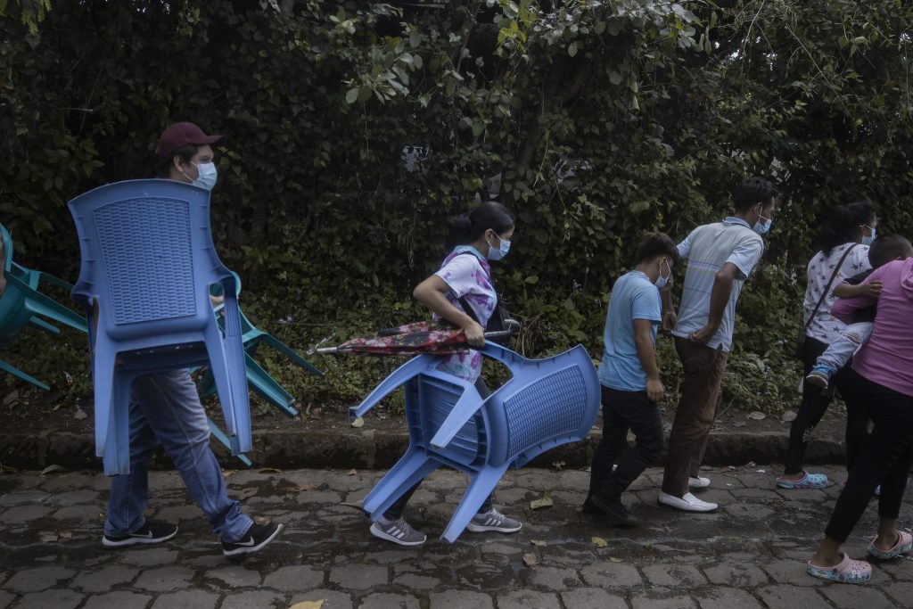 Día 3 de vacunación: Masaya arranca a medianoche y en Managua las filas aceleran