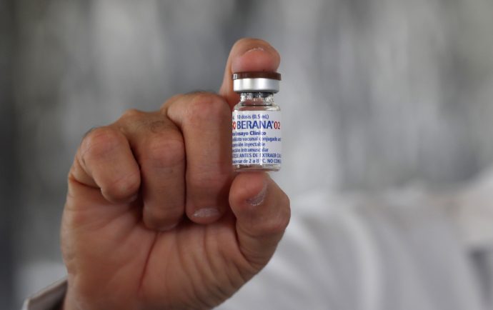 Médicos denuncian que régimen “experimenta en niños” con las vacunas cubanas