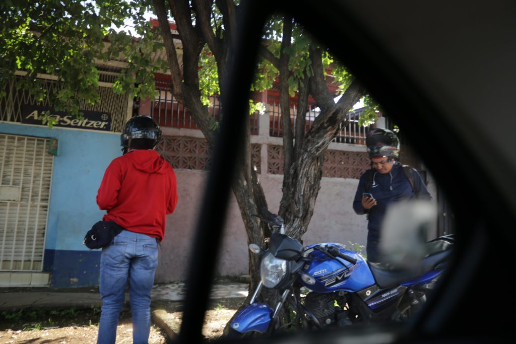 En fotos 📸  | Portazo a la 'Farsa electoral': Centros de votación desérticos