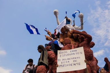 La jóvenes de Guatemala y Nicaragua que se enfrentan al autoritarismo y la corrupción