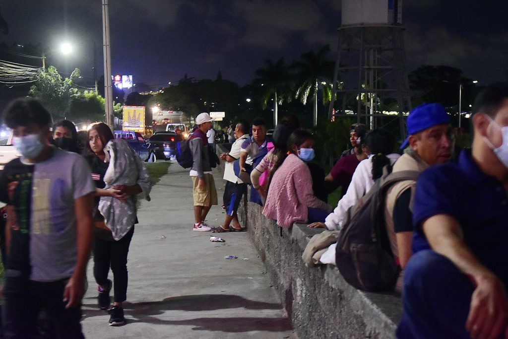 Nicaragüenses encabezan primera caravana migrante hacia Estados Unidos en 2022