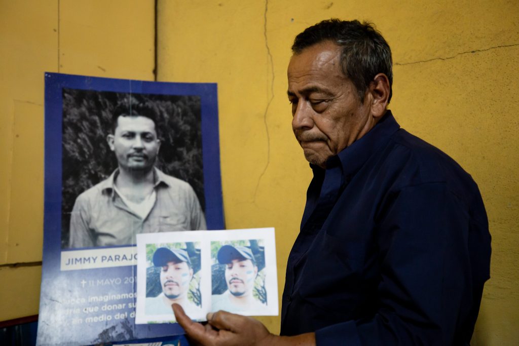 El solitario suplicio de Miguel Parajón: Un hijo asesinado y otro condenado