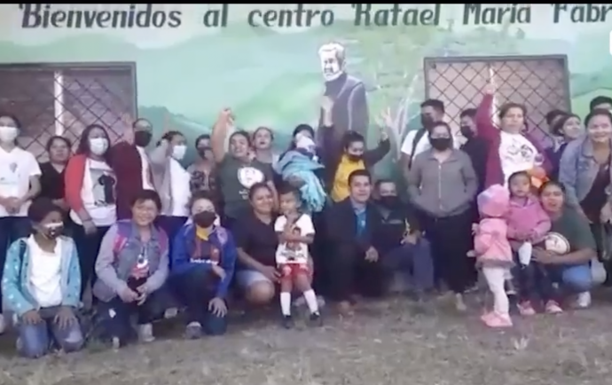 Familias de San José de Cusmapa se toman escuela “Fabretto” para evitar confiscación