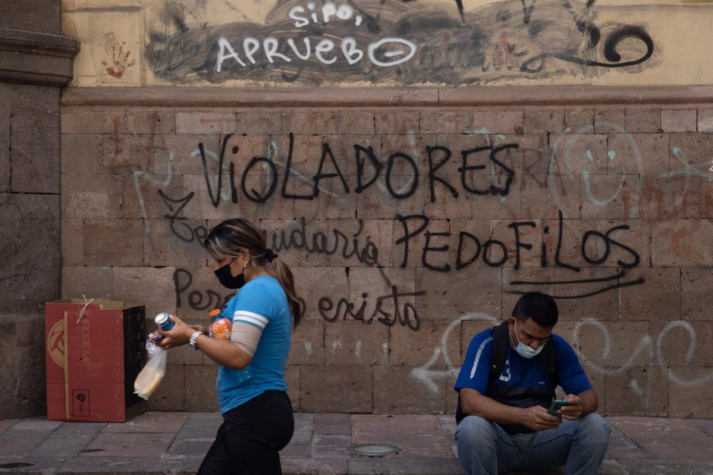 Silencio e impunidad, la sombra de los abusos en la Iglesia latinoamericana