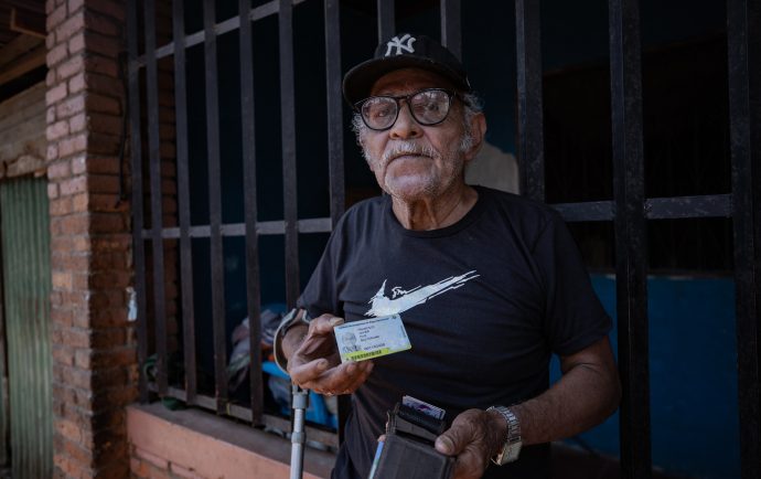 Vivir con la pensión mínima: “El dinero no nos da para comer”