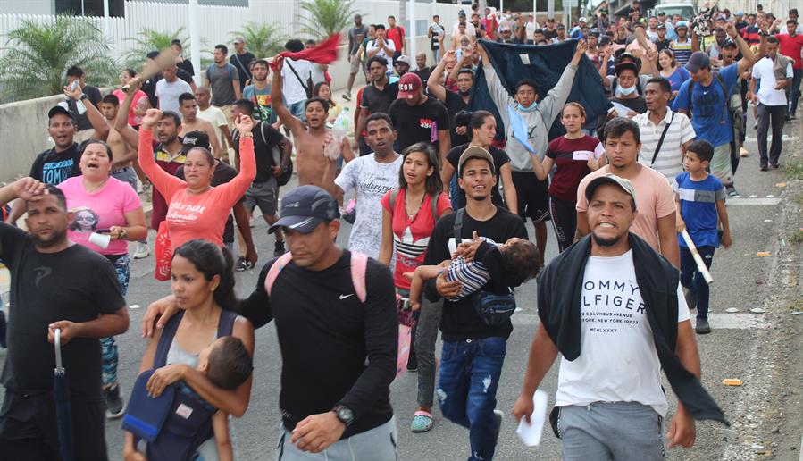Sale otra caravana de migrantes con nicaragüenses