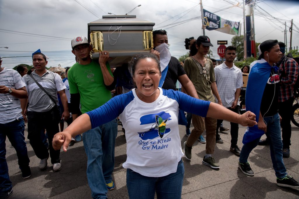 “Intentan sepultar la masacre del día de las madres”