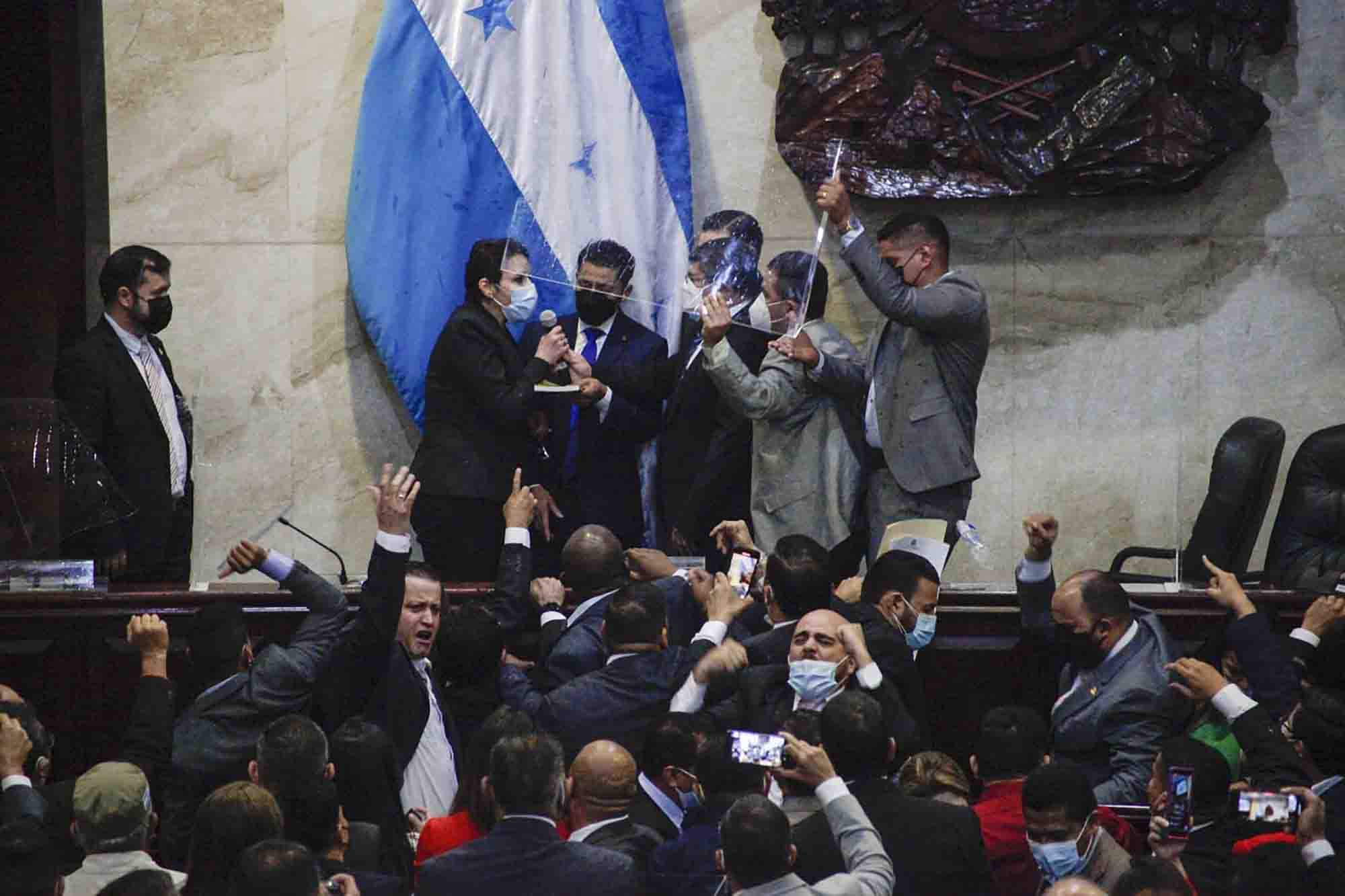 El retorno del clan Zelaya en Honduras