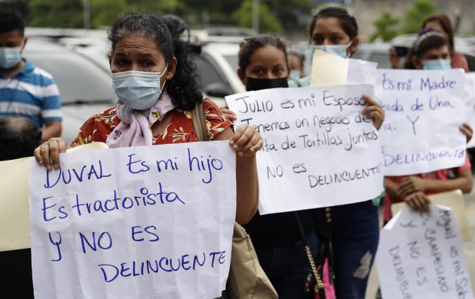Parlamento de El Salvador amplía régimen de excepción de Bukele por tercera vez