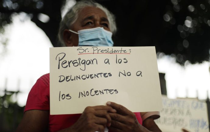 Estado de excepción en El Salvador provoca “desplazamiento forzado”