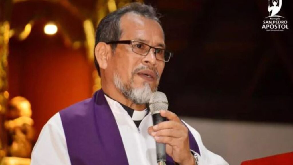 El montaje contra el sacerdote de Nandaime: sandinistas que lo apedrearon ahora son “víctimas”