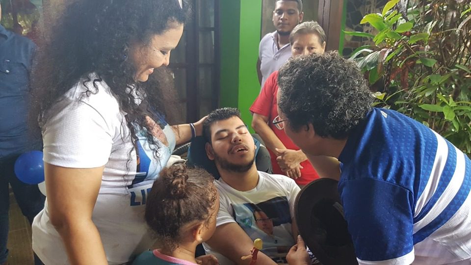 La huelga de hambre de Miguel Mora en El Chipote se extiende y golpea su salud