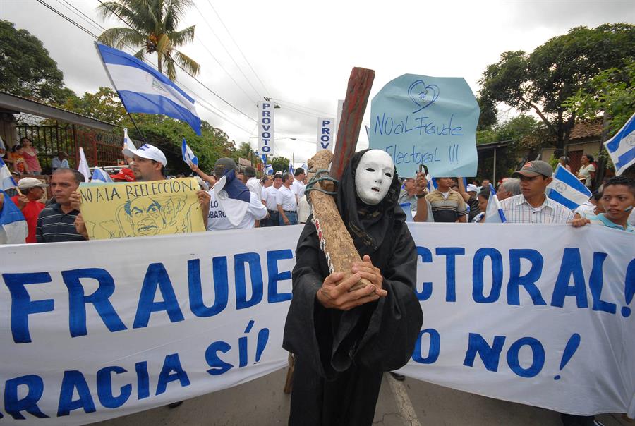 Fraudes, auditorías, control partidario, saqueo, intimidación y golpismo: así se desmanteló la Autonomía Municipal