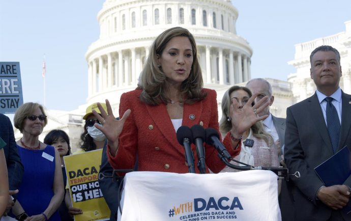 Legisladores de Florida piden a Biden extensión de TPS para nicaragüenses