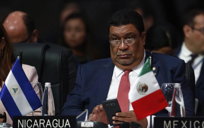 Ortega envía a Valdrack Jaentschke a Costa Rica para intentar “acoplarse” a Rodrigo Chaves