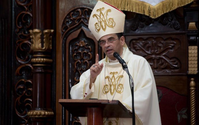 Se desconoce el paradero del obispo Rolando Álvarez, ¿le impondrán prisión o destierro?