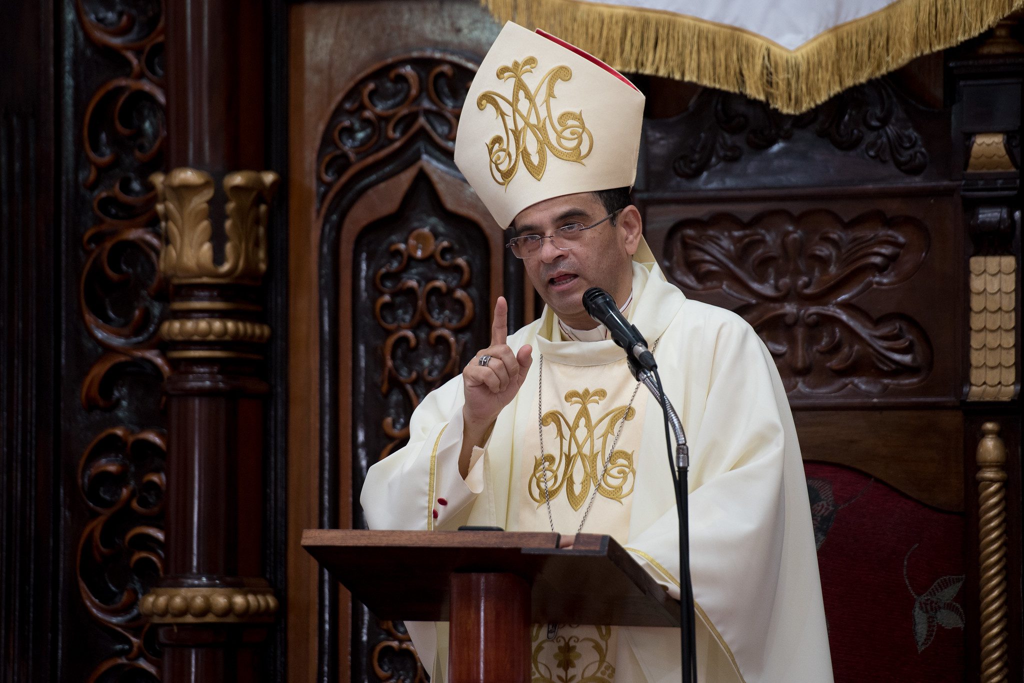 Se desconoce el paradero del obispo Rolando Álvarez, ¿le impondrán prisión  o destierro?