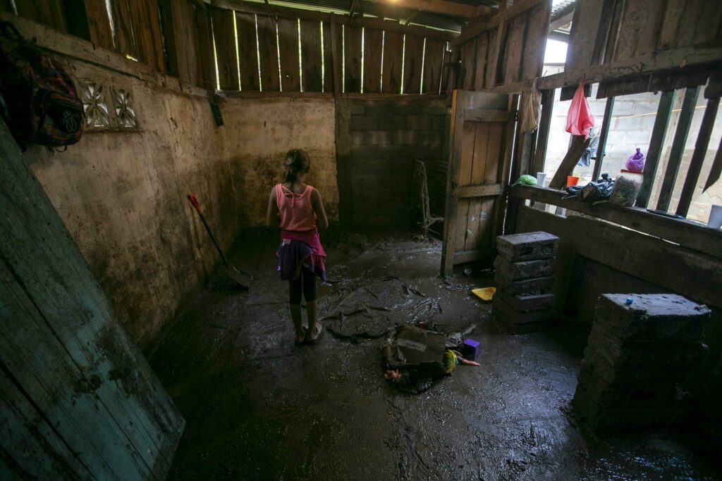 Inundaciones, destrucción y suelos saturados. Así fue el paso de Julia por Nicaragua