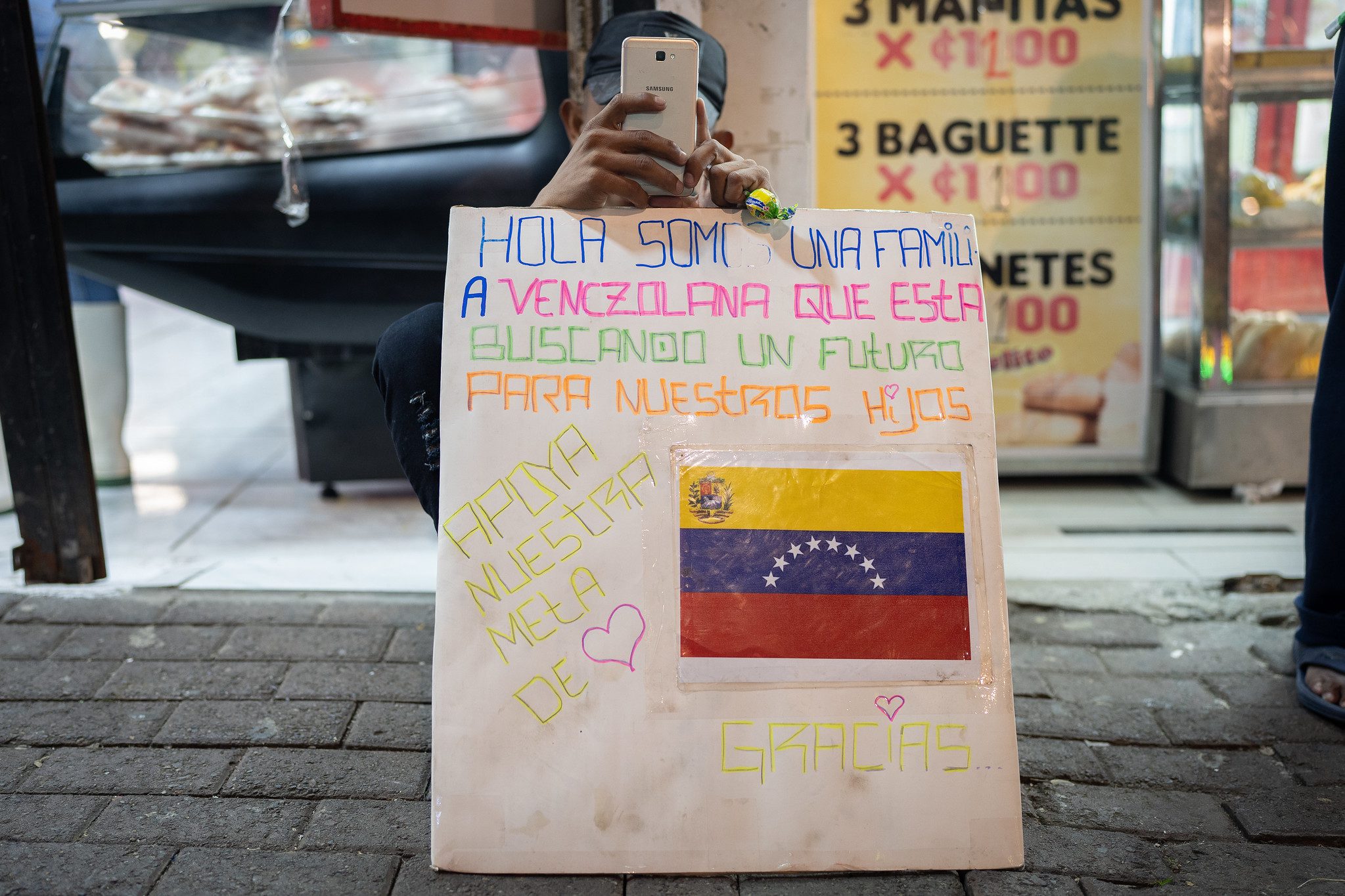 Los “caminantes de Venezuela” que superan el Darién respiran con la ayuda de una Costa Rica saturada