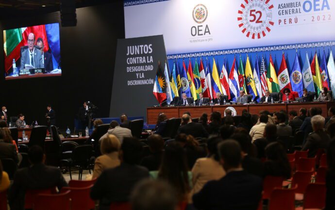 OEA demanda liberación de presos políticos y cese de la represión con 34 votos apabullantes