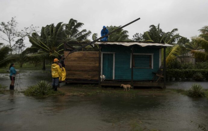 Un huracán puede “golpear” Nicaragua el fin de semana