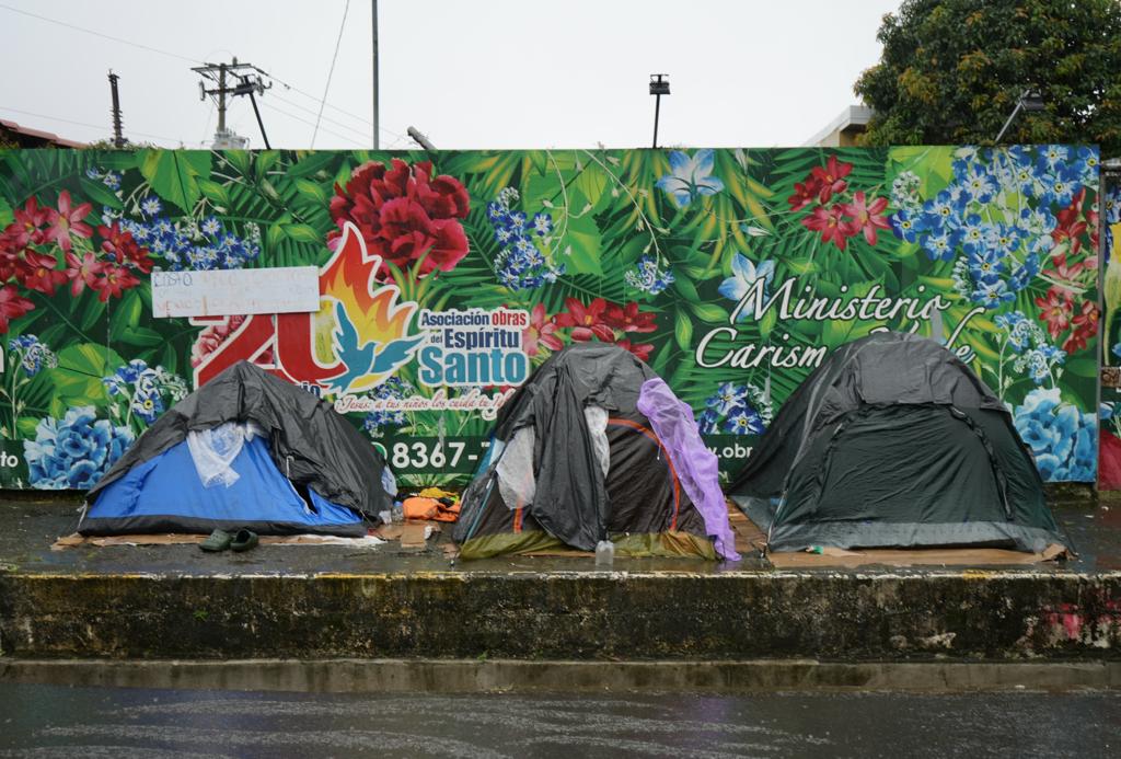 Los “caminantes de Venezuela” que superan el Darién respiran con la ayuda de una Costa Rica saturada