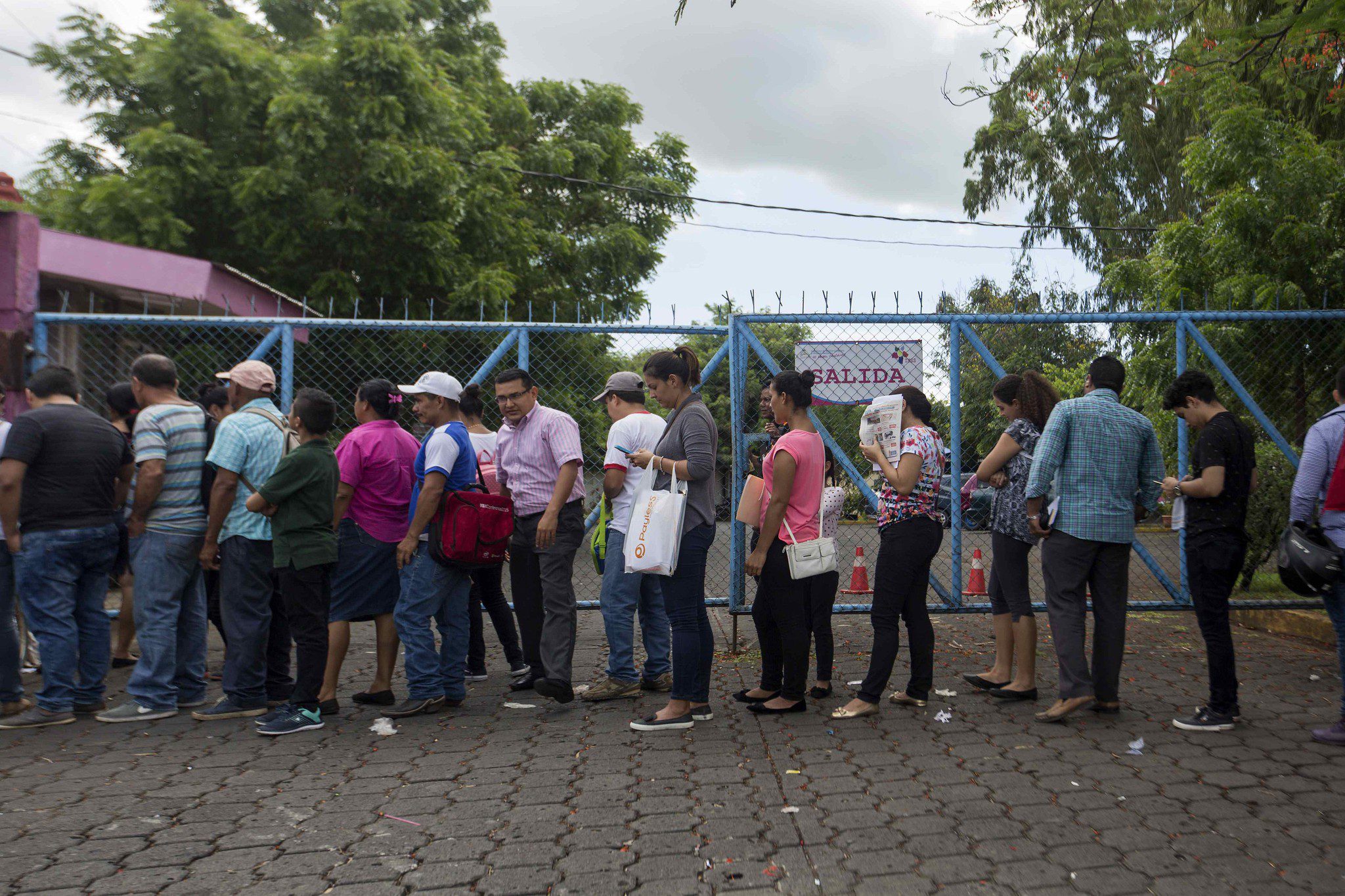 País por cárcel: así secuestra el régimen de Ortega los pasaportes de los nicaragüenses