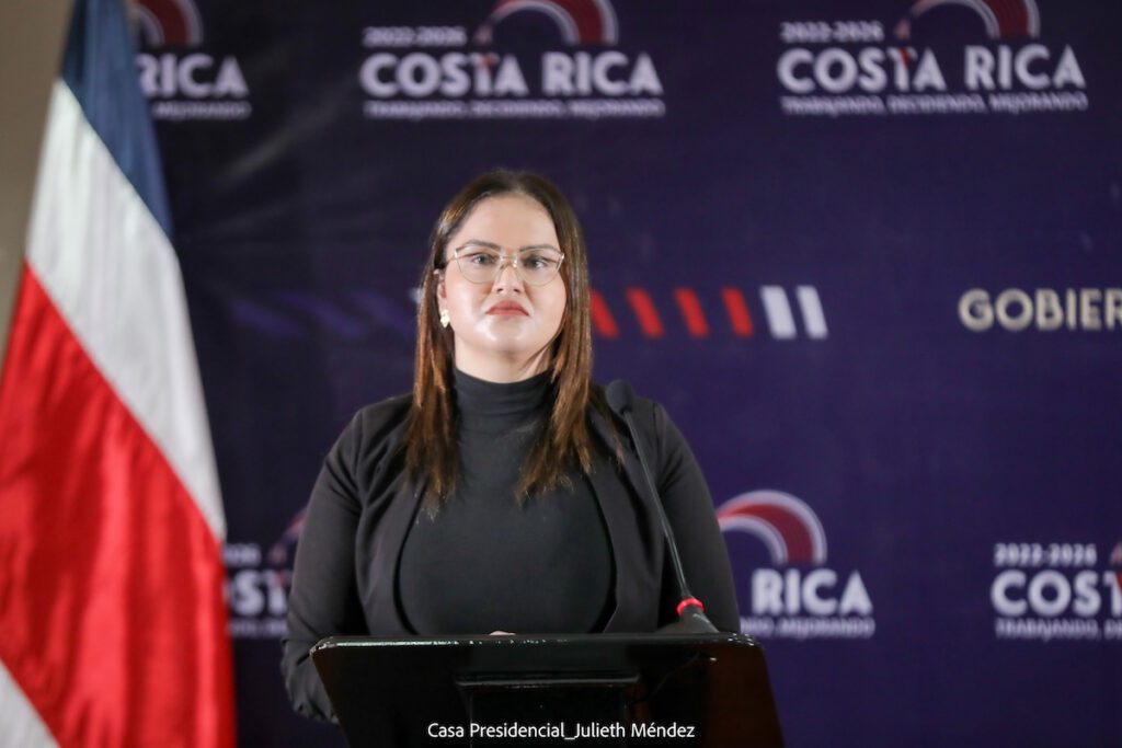 Joselyn Chacón, la ministra protegida de Rodrigo Chaves que está en aprietos
