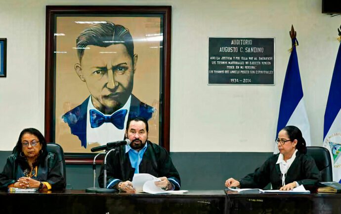 La justicia orteguista contra los presos políticos: juicios por videoconferencia y una plaga de jelepates