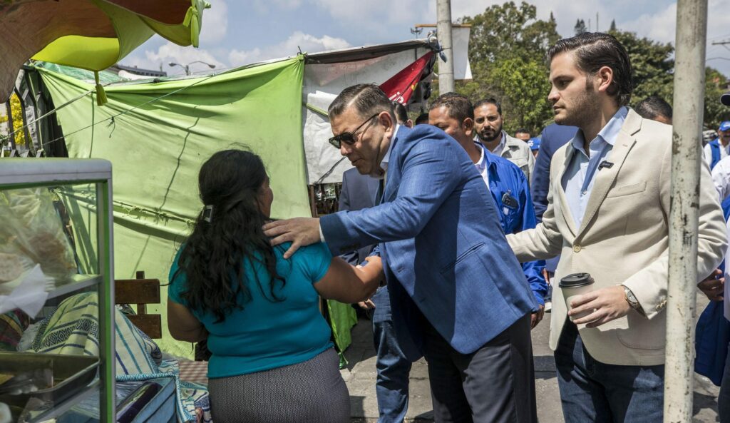 Guatemala inaugura una campaña electoral marcada por la persecución política y el descrédito del árbitro