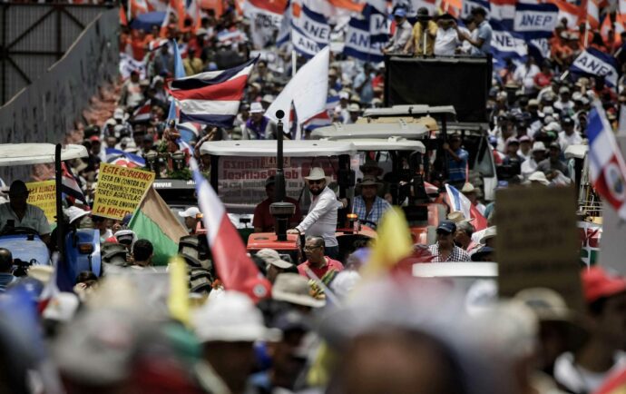 La marcha en defensa del agro, el cóctel opositor que molesta a Rodrigo Chaves