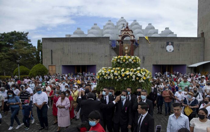 “Cruzada” orteguista contra el catolicismo: más de tres mil actividades religiosas han sido prohibidas