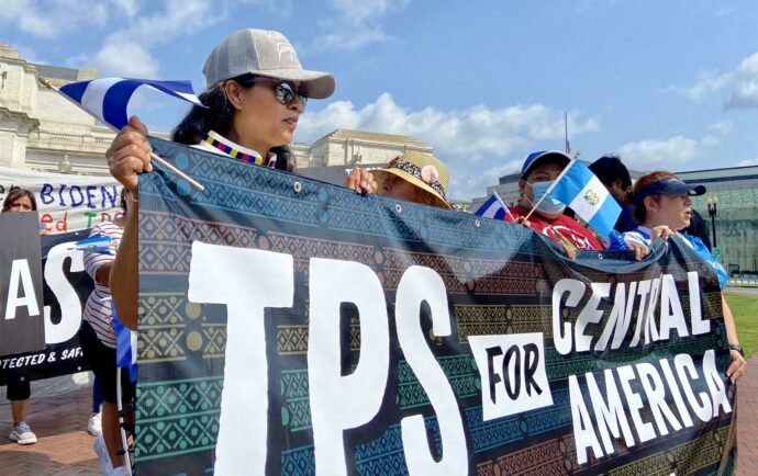 Gobierno de Biden prolonga TPS para nicaragüenses, hondureños y salvadoreños