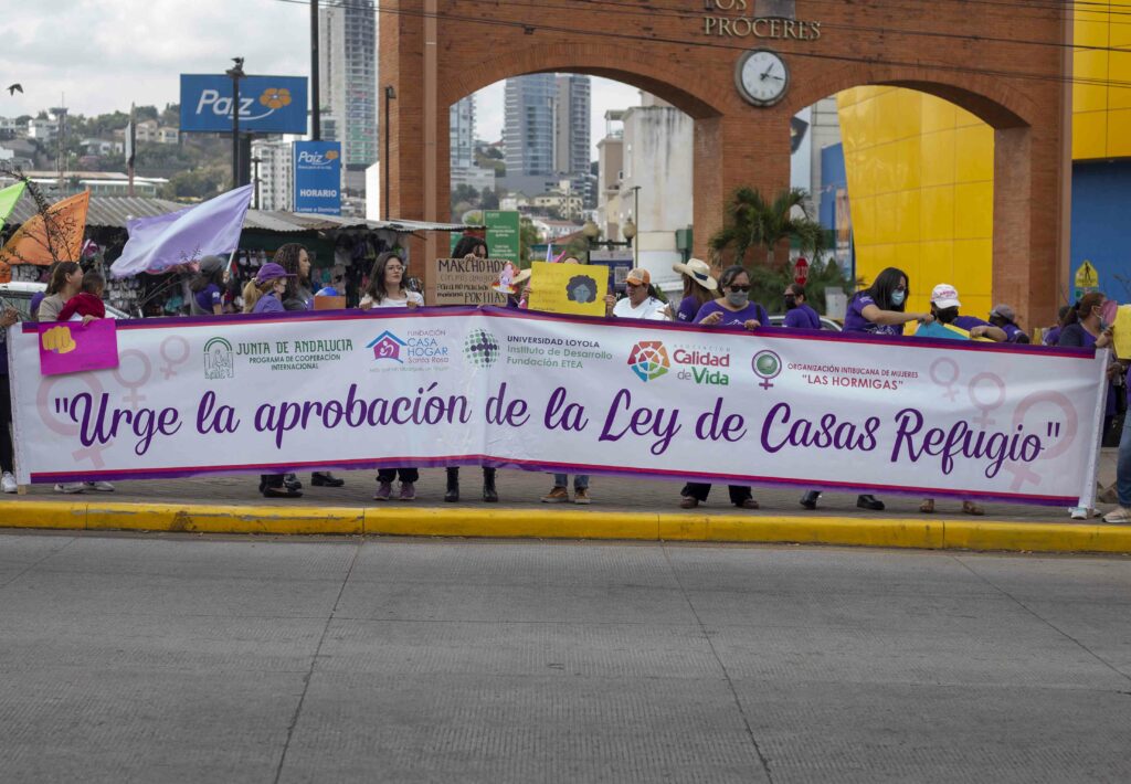 La huella del golpe aún limita los derechos de niñas y mujeres en Honduras