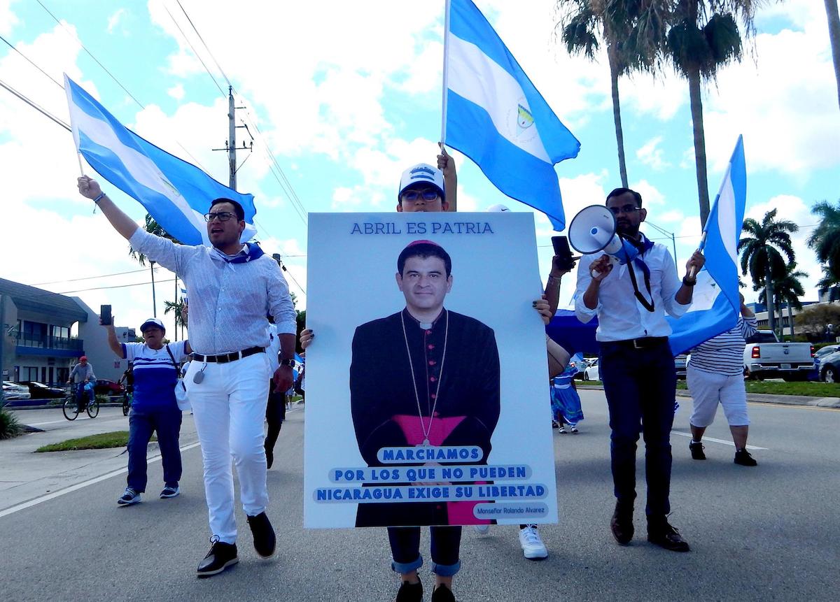 Cash Luna, el pastor ligado al narco con el que el régimen minimiza el primer año de prisión del obispo Álvarez