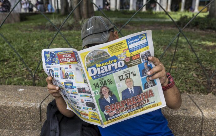El hastío en Guatemala rompe el pronóstico electoral: surge Bernardo Arévalo