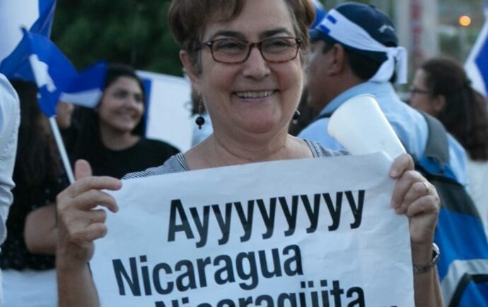A Doña Pinita, quien también le plantó cara a la dictadura